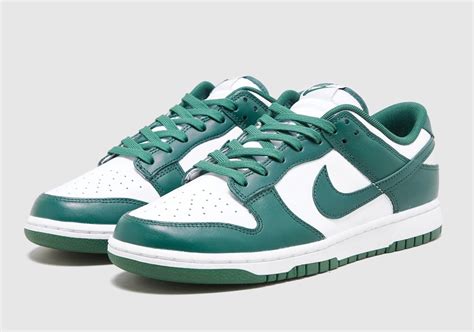 nike dunks low dunkelgrün|nike dunk color shoes.